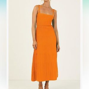 Ribbed orange dress